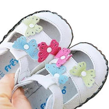Load image into Gallery viewer, Pretty leather baby shoes. Baby shoes and footwear online
