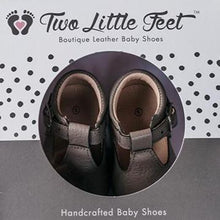 Load image into Gallery viewer, Baby shoes, unisex, baby boy, baby girls, first shoes
