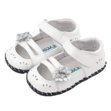 Load image into Gallery viewer, Pearl Baby Shoes - Two Little Feet. Soft sole baby shoes
