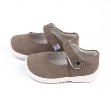 Load image into Gallery viewer, Suede Shoes for little girls. preschooler shoes

