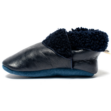 Load image into Gallery viewer, Baby lambswool booties online. sheepskin slippers
