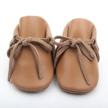 Load image into Gallery viewer, Soft Sole moccasin baby shoes. Quality baby shoes online best price. free delivery

