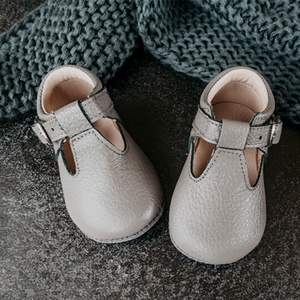 T-bar baby shoes. first baby shoes. crib shoes